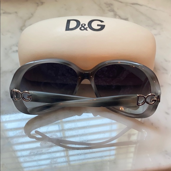 Authentic Dolce&Gabbana sunglasses - Picture 5 of 5